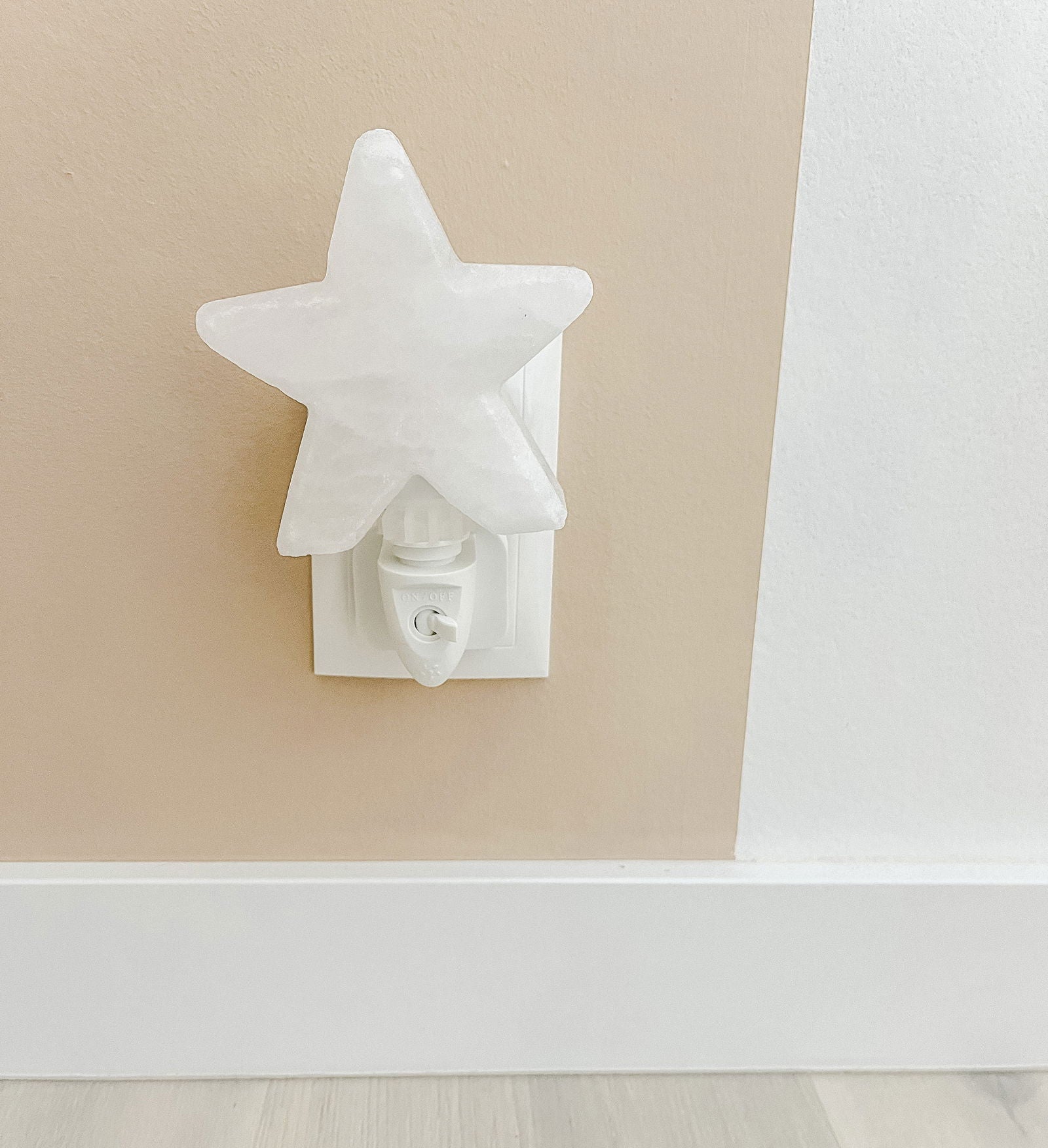 Nachtlampje Himalaya zout - Wit ster - yourlittlefamily-nl -