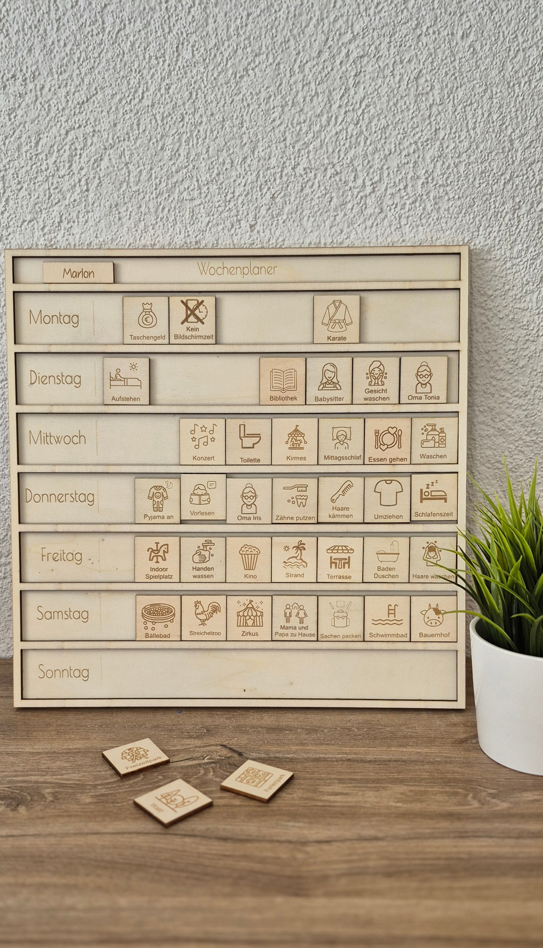 Holz-Wochenplaner – Gestalte eure individuelle Familienplanung