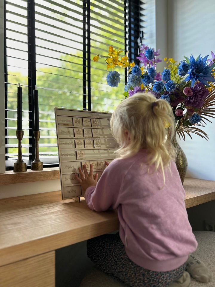 Holz-Wochenplaner – Gestalte eure individuelle Familienplanung