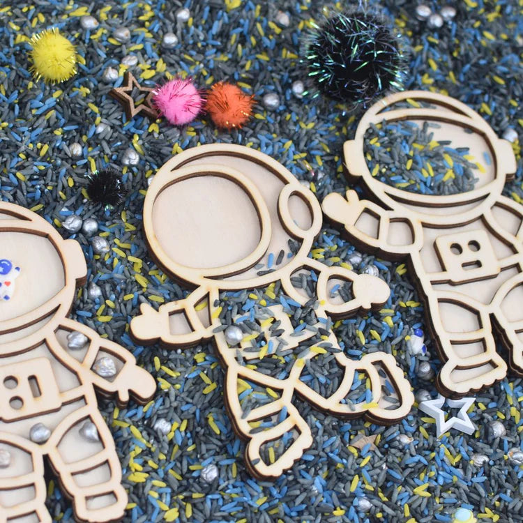 Holz-Weltraumfiguren