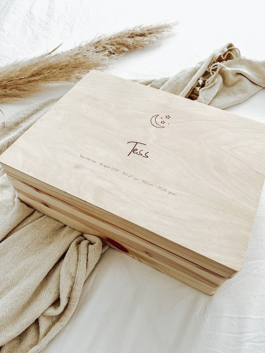 Große Erinnerungsbox aus Holz