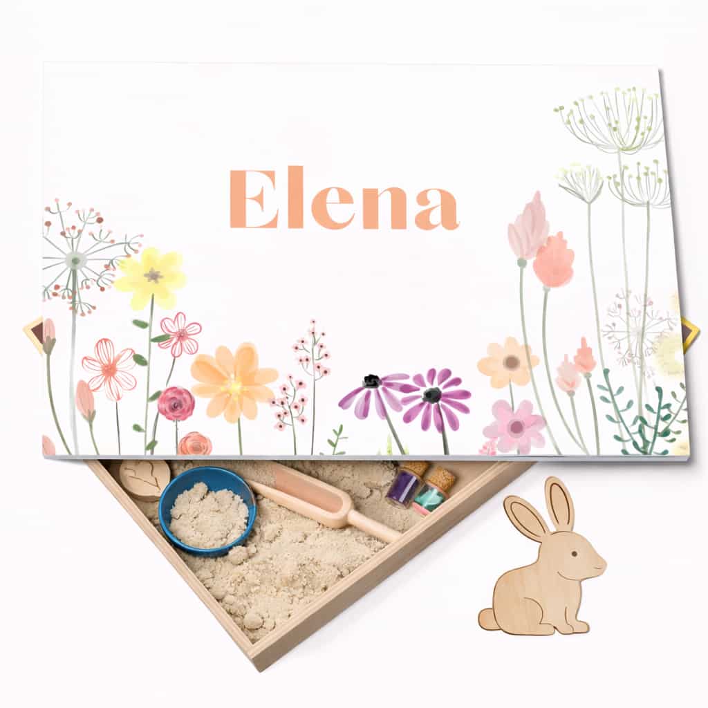 Holz-Spielwanne mit Deckel Blumen (Elena) – personalisierbar