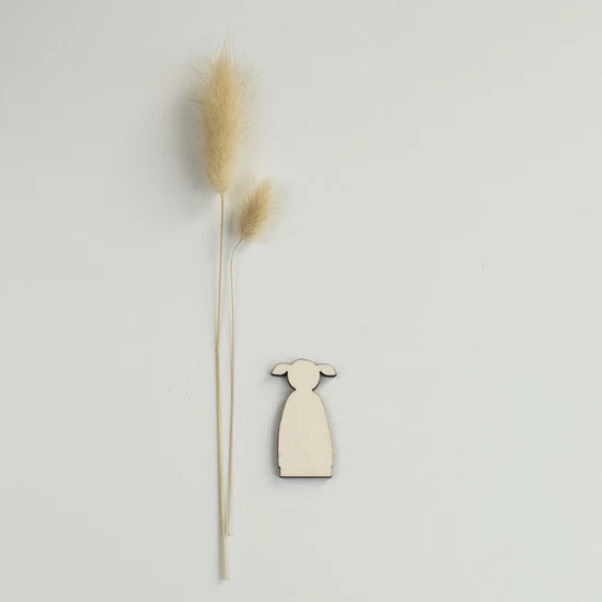 Hölzerne Mädchenfigur – Kinderfigur (4,5 cm)
