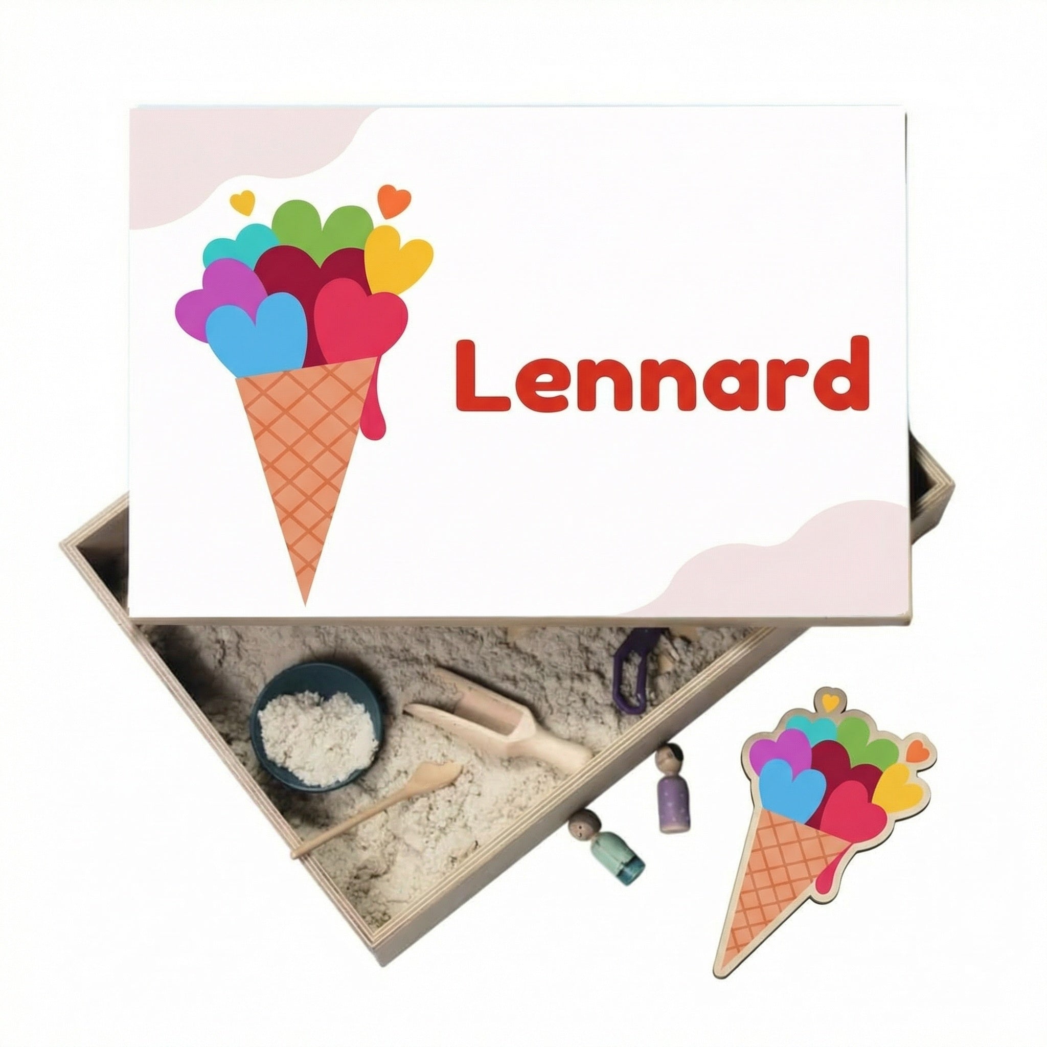 Holz-Spielwanne mit Deckel kleine Herzen (Lennard) – personalisierbar