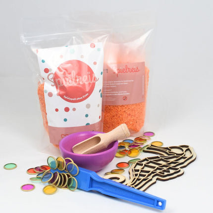 Spielwanne mit buntem Spielreis