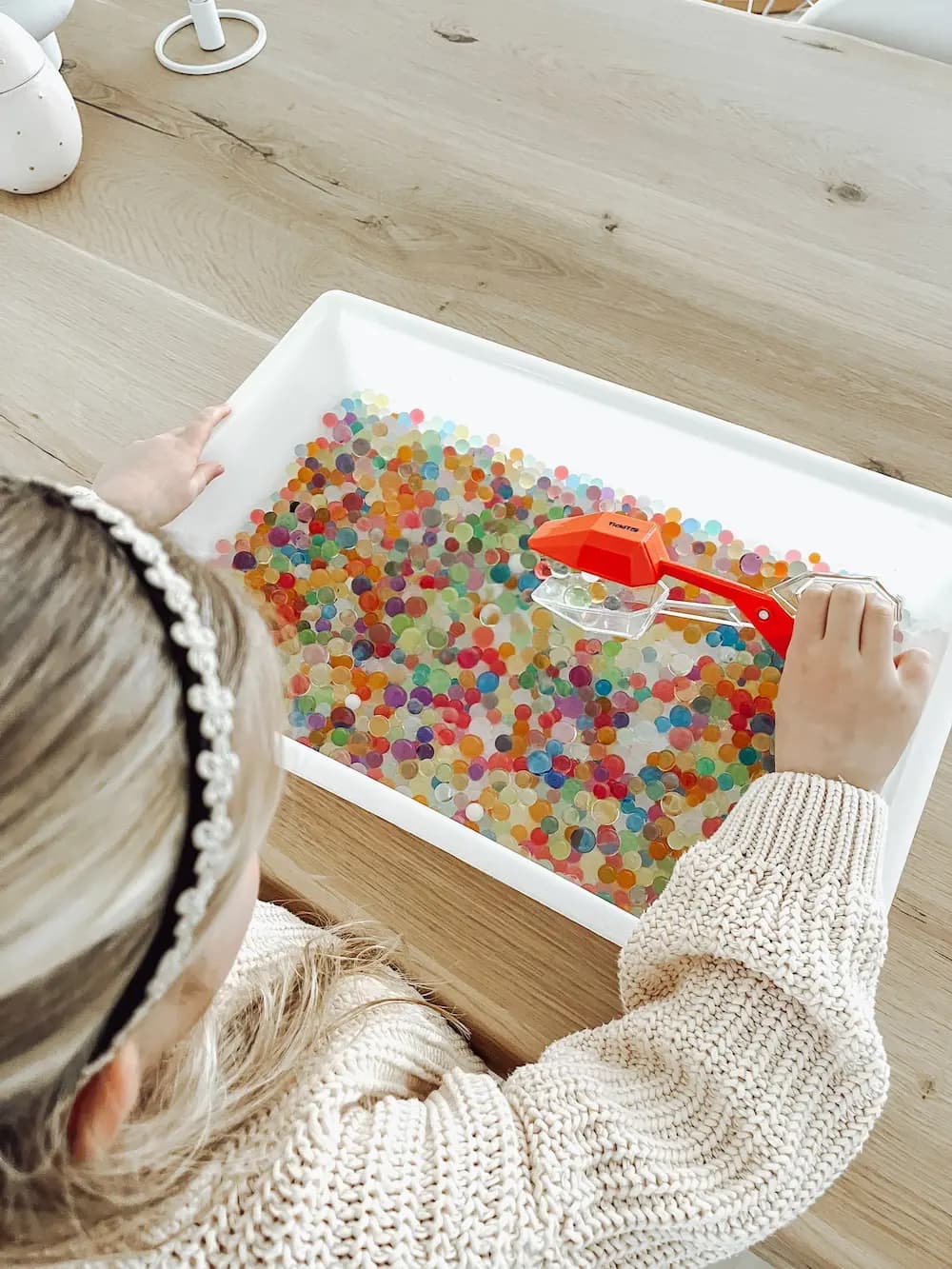 Set Speelbak XL + waterparels + grijper - yourlittlefamily-nl - 