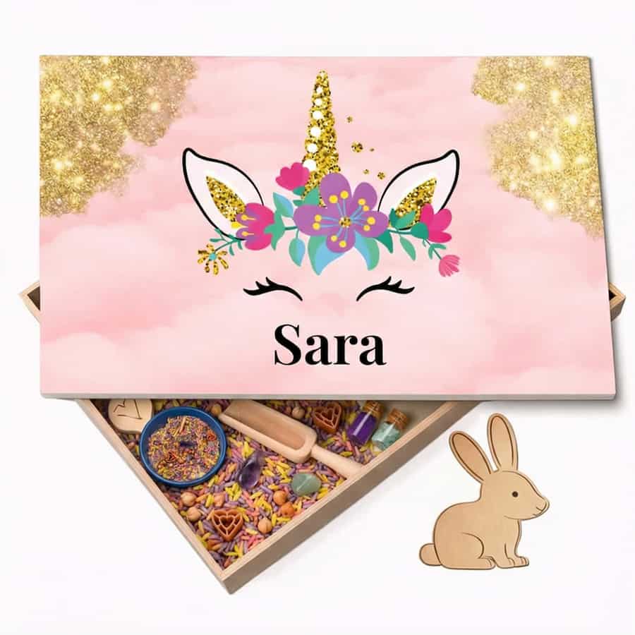 Holz-Spielwanne mit Deckel Einhorn (Sara) – personalisierbar
