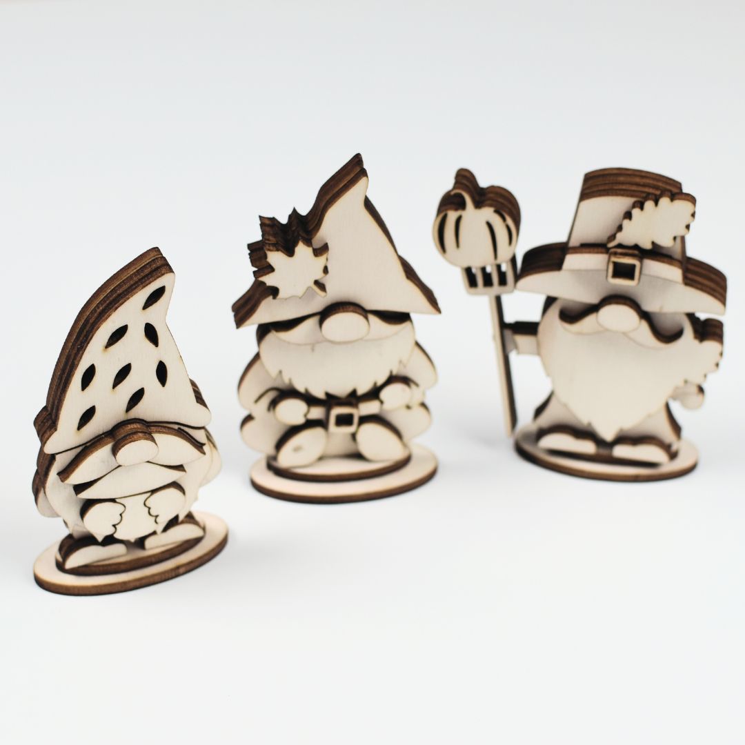 Holz-Kobold Figuren