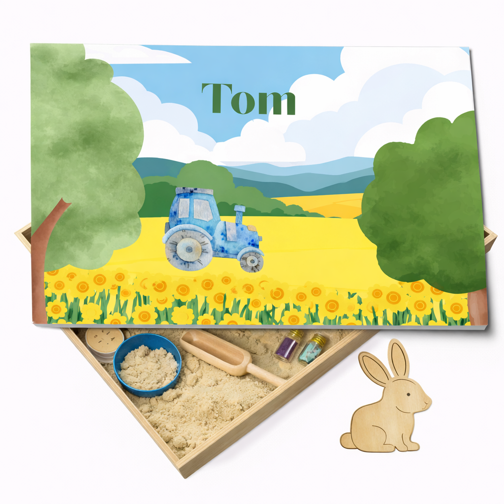 Holz-Spielwanne mit Deckel Bauerhof (Tom) – personalisierbar