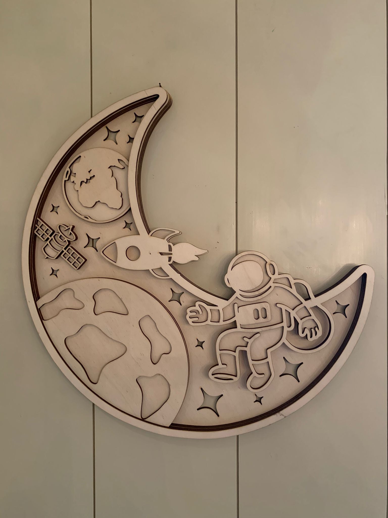 Holz-Wanddekoration – Mond | Thema Weltall